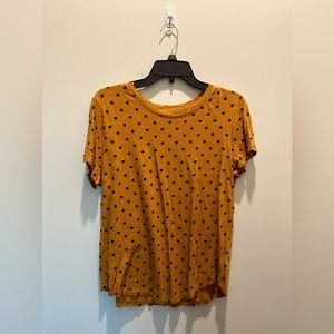 Orange and black polka dot Old Navy t-shirt